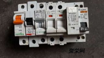 半坡西街专业电工服务 灯具安装、开关插座维修与配电控制设备维护